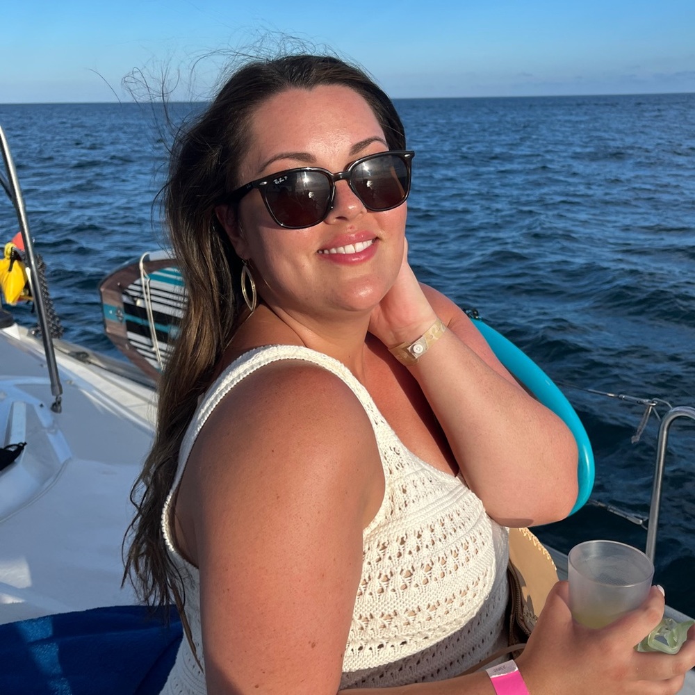 Meet your Posher, Hannah